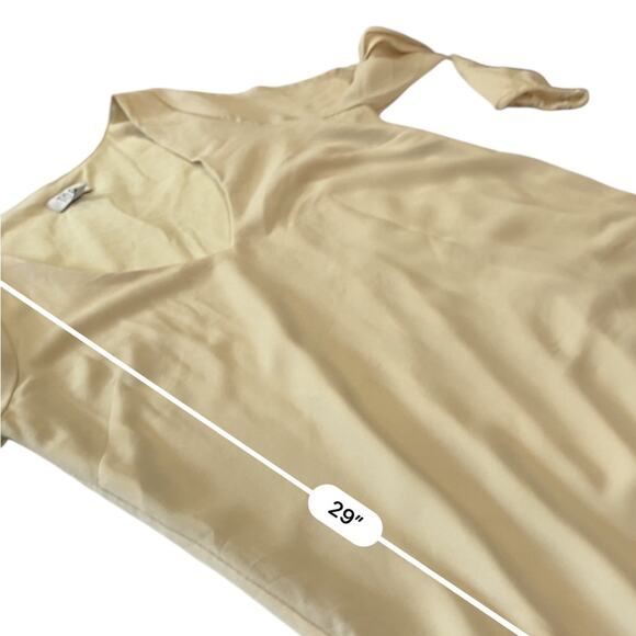 Tobi Breezy B Mini Dress Split Sleeve V
Neck Size Small New Tags Ivory Cream - Picture 7 of 9